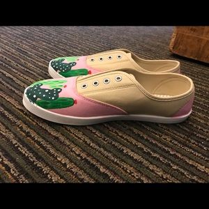Hand painted Cactus laceup low top skater shoes